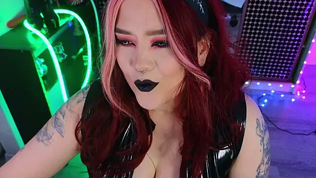 wickedxqueen online show from July 9, 2026, 9:47 pm