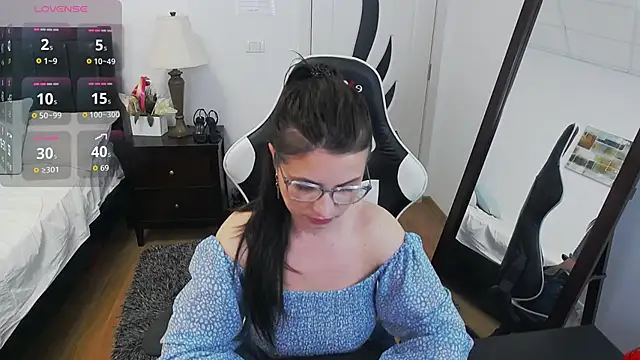 AmyPure  online show from April 15, 2026, 6:52 am