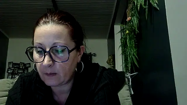 feline27 online show from March 23, 2026, 8:41 pm