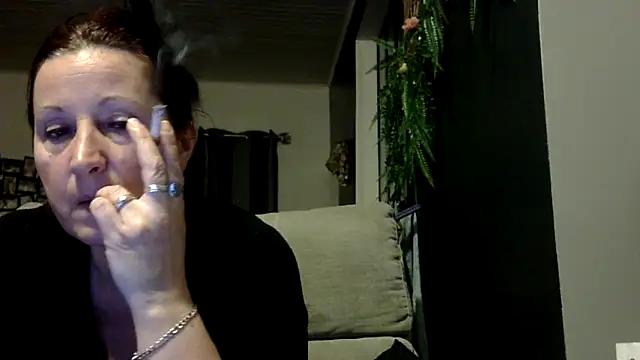 feline27 online show from April 2, 2026, 7:20 pm