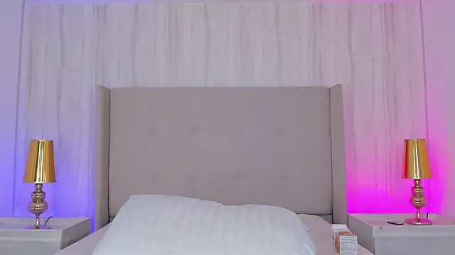 chloe d online show from June 29, 2026, 4:17 pm