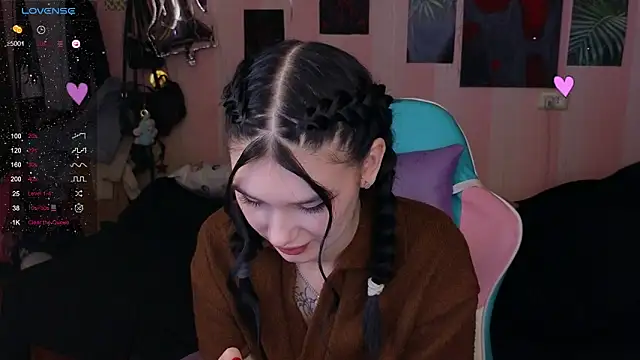 Amanda Tender online show from February 6, 2025, 10:32 pm