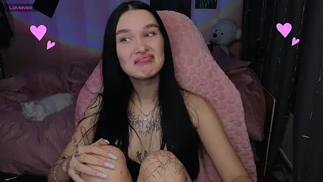 Amanda Tender online show from October 20, 2025, 11:16 pm