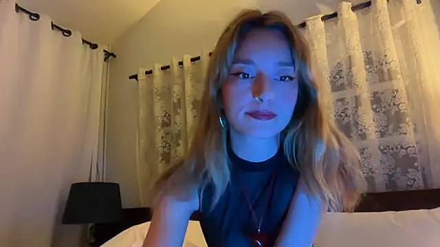 SirenaBelle online show from March 10, 2026, 10:14 pm