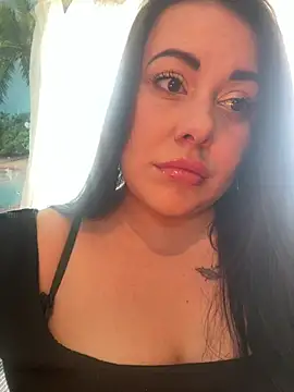 DaisyStreet online show from April 18, 2026, 10:06 am