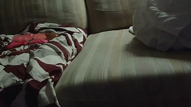 Snapshot of pumpitup123 chatting on November 9, 2025, 3:43 am pumpitup123 online show from November 9, 2025, 3:43 am