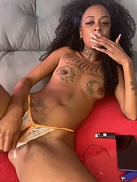 MariaLorenaah online show from June 10, 2026, 4:52 pm
