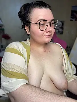 DenisHailey online show from June 17, 2026, 10:30 pm
