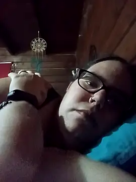 gatitabuena-90 online show from April 2, 2026, 2:41 am