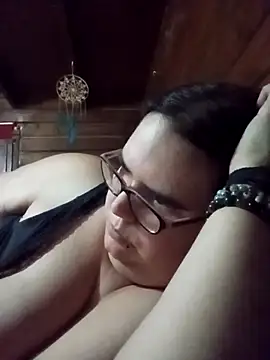 gatitabuena-90 online show from April 25, 2026, 4:59 am