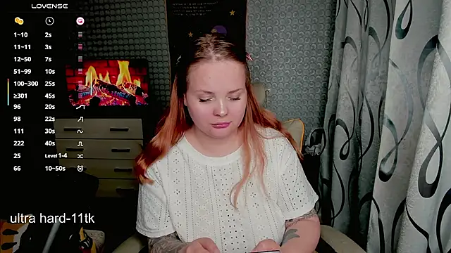 Snapshot of flower_sarah_ chatting on June 2, 2026, 1:27 am flower sarah online show from June 2, 2026, 1:27 am