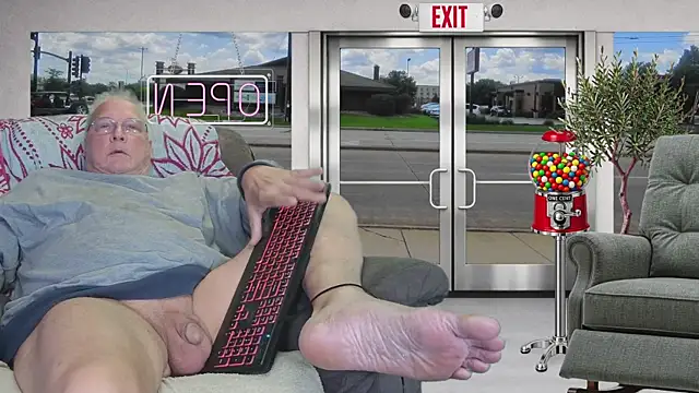 ButtCrackShowing-OOPS online show from June 18, 2026, 4:00 am