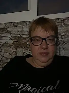 Klio5678 online show from June 3, 2026, 7:29 pm
