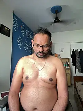 Snapshot of lovbombayduck11 chatting on June 21, 2026, 9:48 am lovbombayduck11 online show from June 21, 2026, 9:48 am
