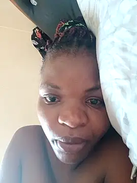 Snapshot of hotgal1112 chatting on February 28, 2026, 5:29 am hotgal1112 online show from February 28, 2026, 5:29 am