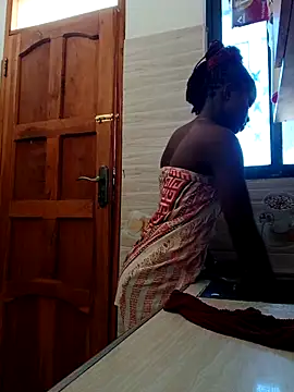 Snapshot of hotgal1112 chatting on February 22, 2026, 5:21 am hotgal1112 online show from February 22, 2026, 5:21 am