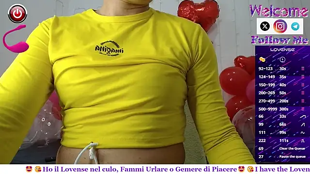 SofiaMadisson online show from February 12, 2025, 1:06 pm