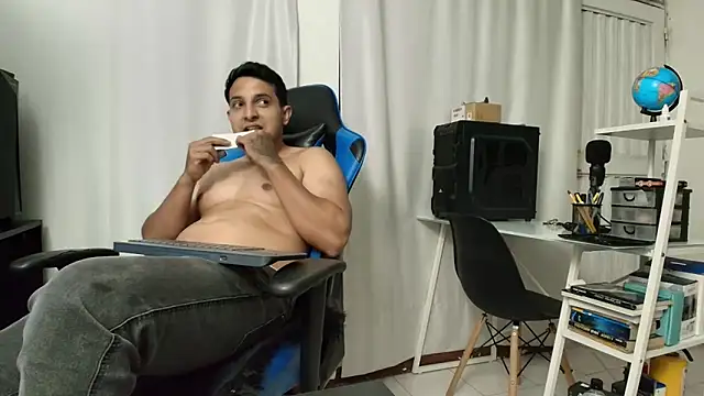 hott dicks online show from May 6, 2026, 10:58 pm