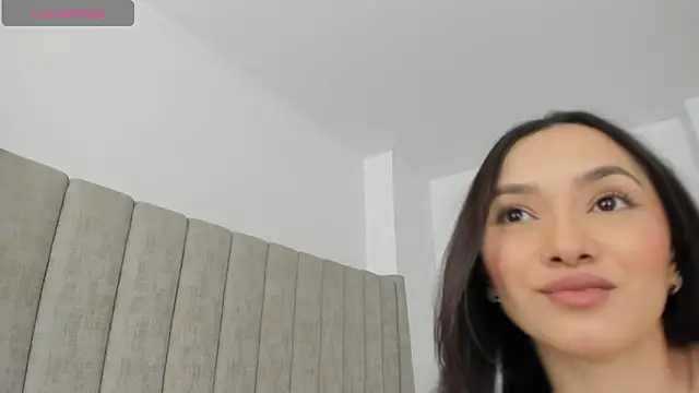 lovefresita online show from June 20, 2026, 9:42 pm