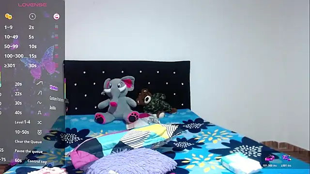 Snapshot of Zasha_Kaira chatting on April 11, 2026, 8:23 pm Zasha Kaira online show from April 11, 2026, 8:23 pm