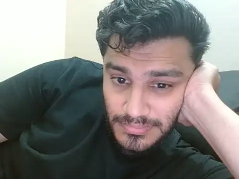 robintoit online show from June 17, 2026, 2:49 pm
