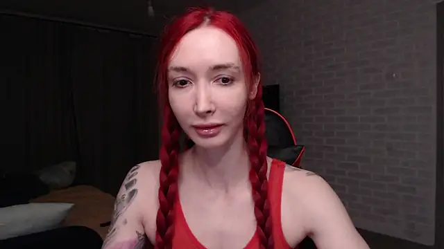 Roxy Silver online show from June 9, 2026, 8:43 pm