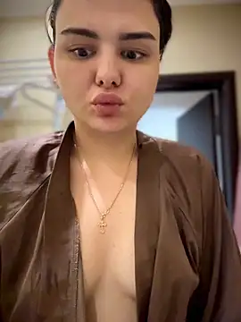 NikaMur online show from June 22, 2026, 3:12 am