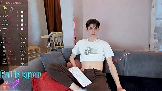 Aaron Boom online show from May 13, 2026, 3:52 pm