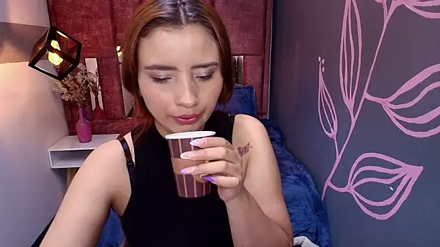ZaraNolimits  online show from July 17, 2026, 12:57 pm