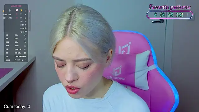 mybunnywendy online show from June 14, 2026, 7:04 pm