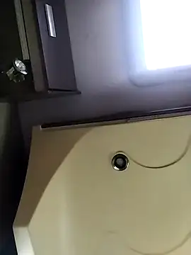 Snapshot of richa22cm chatting on April 12, 2026, 8:28 am richa22cm online show from April 12, 2026, 8:28 am