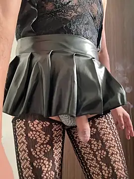 AlvaSmallCook online show from October 6, 2025, 2:51 pm