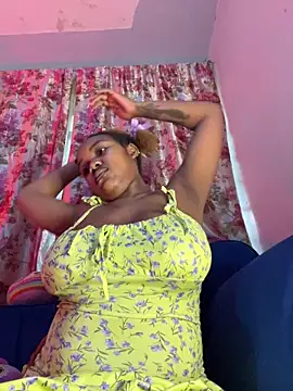 Cherrytowild online show from June 12, 2026, 6:33 am