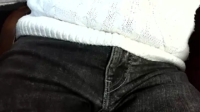 smoothandtiny online show from March 18, 2026, 8:10 pm