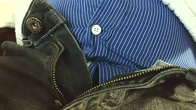 smoothandtiny online show from March 26, 2026, 7:39 am