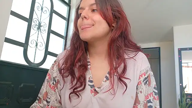 Snapshot of Scarletleon77 chatting on May 20, 2026, 2:25 pm Scarletleon77 online show from May 20, 2026, 2:25 pm