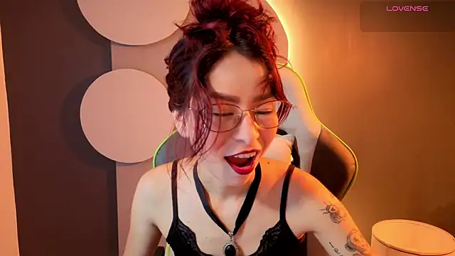 rosse 98  online show from May 25, 2026, 2:05 pm