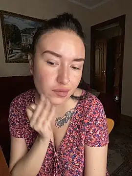 Roxana Bell online show from May 13, 2026, 9:38 am
