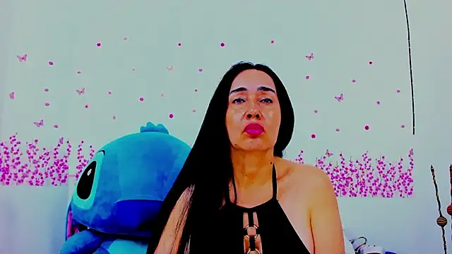 HorniestMilf online show from June 19, 2026, 7:52 pm