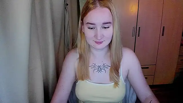 KeiraNight online show from June 12, 2026, 3:04 am