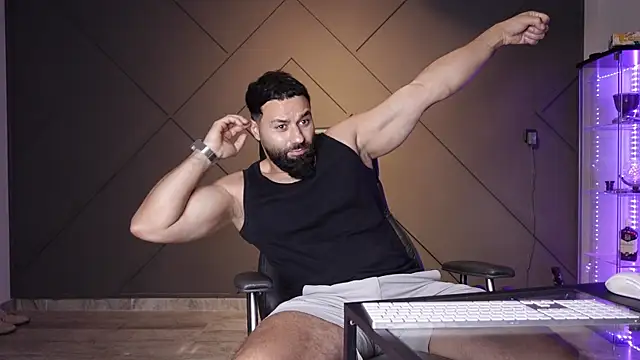 mattmasterss online show from July 1, 2026, 8:09 pm