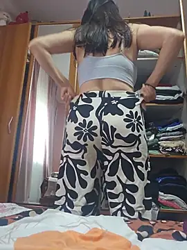 KristenVega online show from June 4, 2026, 7:13 am