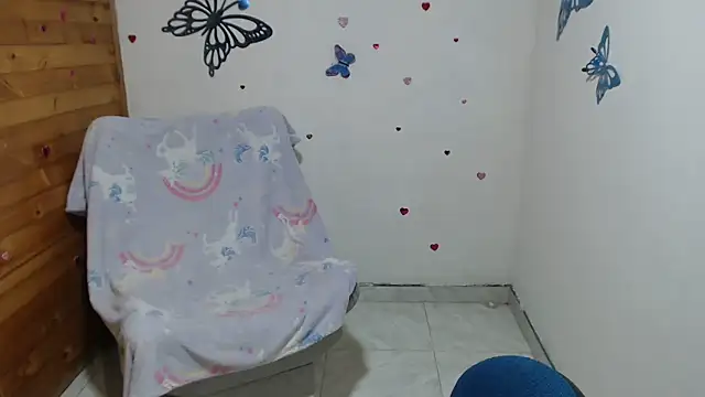 lilisa777 online show from June 11, 2026, 1:05 am