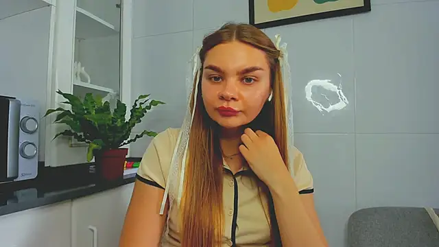 Molly sweetie online show from June 12, 2026, 1:09 pm