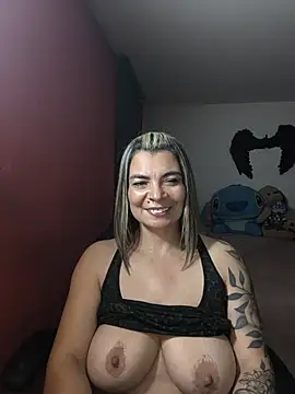 charlotedoll online show from June 19, 2026, 12:49 am