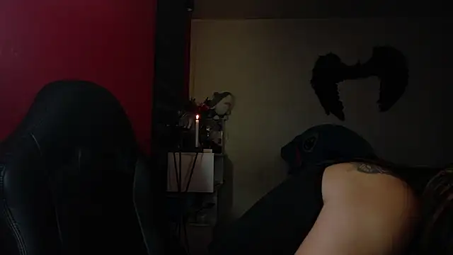 charlotedoll online show from June 21, 2026, 5:13 am