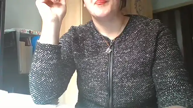 LadyMinnie online show from April 30, 2026, 9:16 am