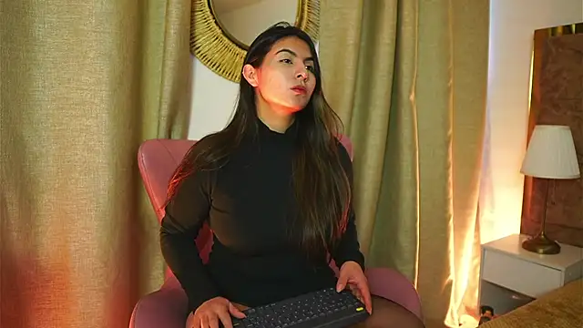 ShelleyMorell online show from June 10, 2026, 12:39 pm