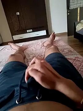 HeftyTheory7 online show from February 25, 2026, 3:29 am