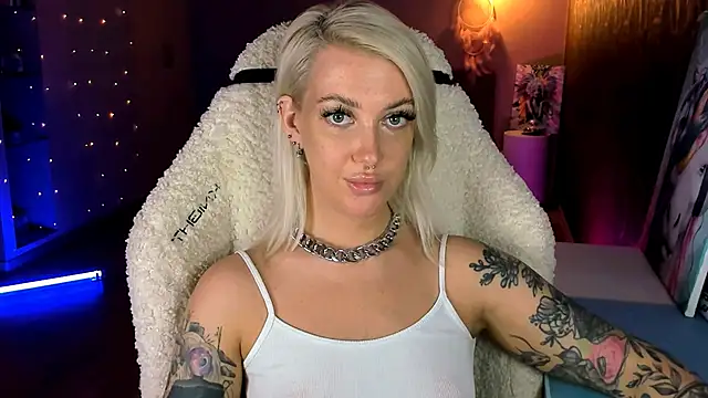 tykioty Miley online show from March 27, 2026, 1:23 pm